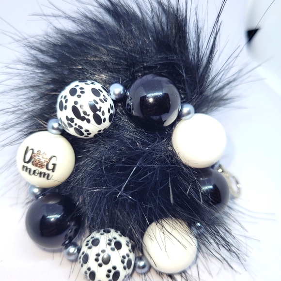 PAW PRINTS DOG MOM WRISTLET KEYCHAIN!! - Picture 1 of 10